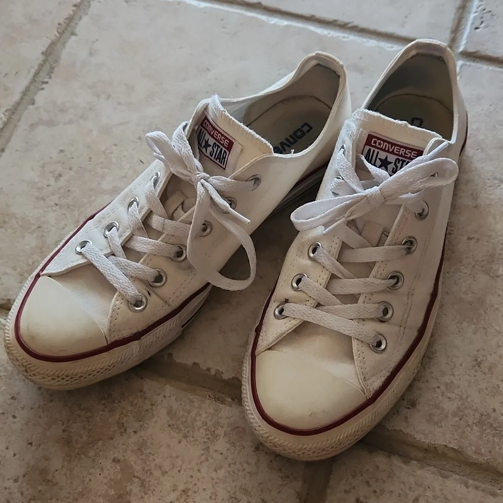 Converse Chuck Taylor Allstars In White Canvas Mens Size 8 Or Womens Size 10 - Picture 9 of 9